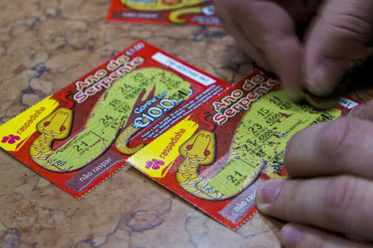 Detidos também são suspeitos de roubar raspadinhas