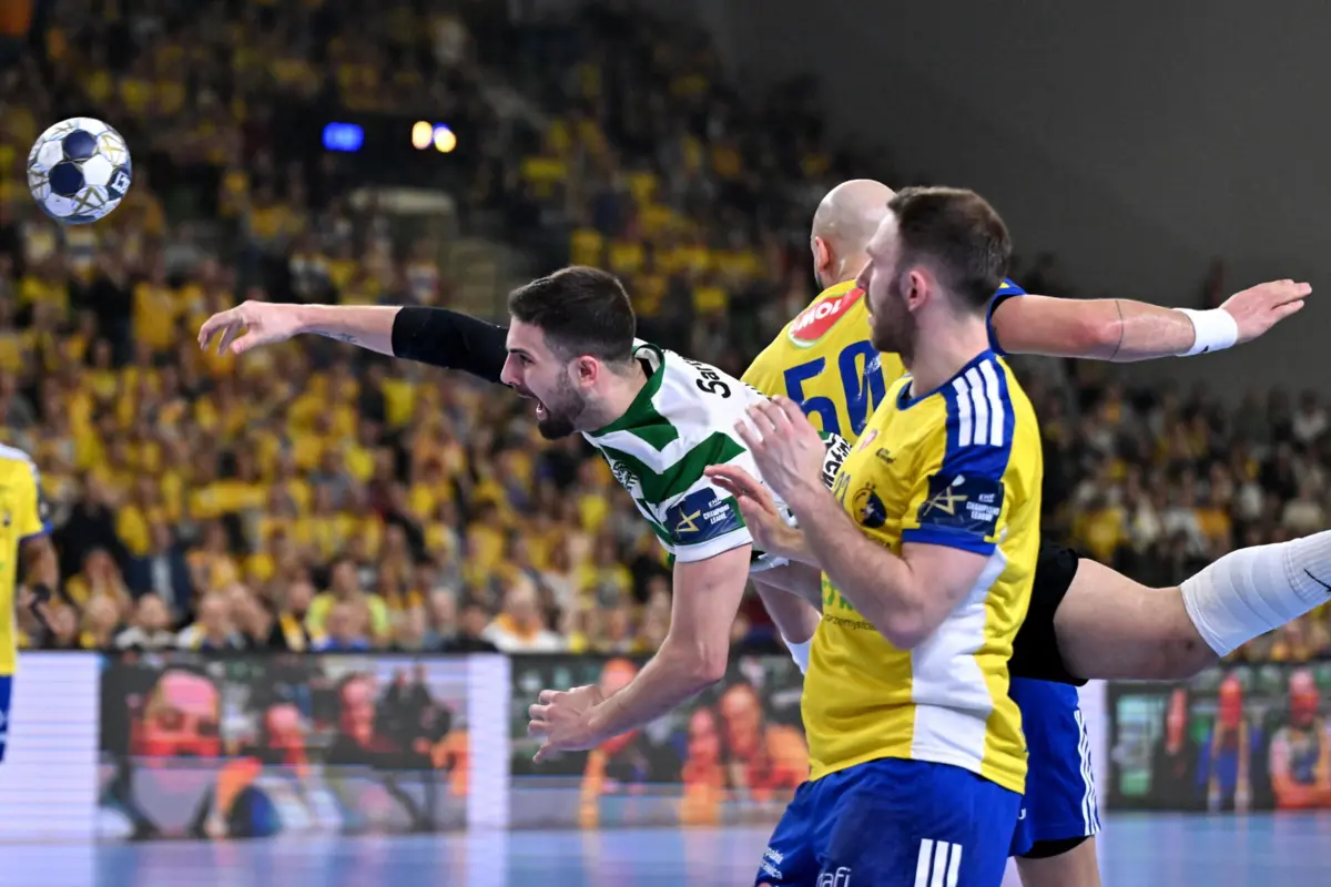 Martim Costa apontou 10 golos na derrota leonina na Polónia