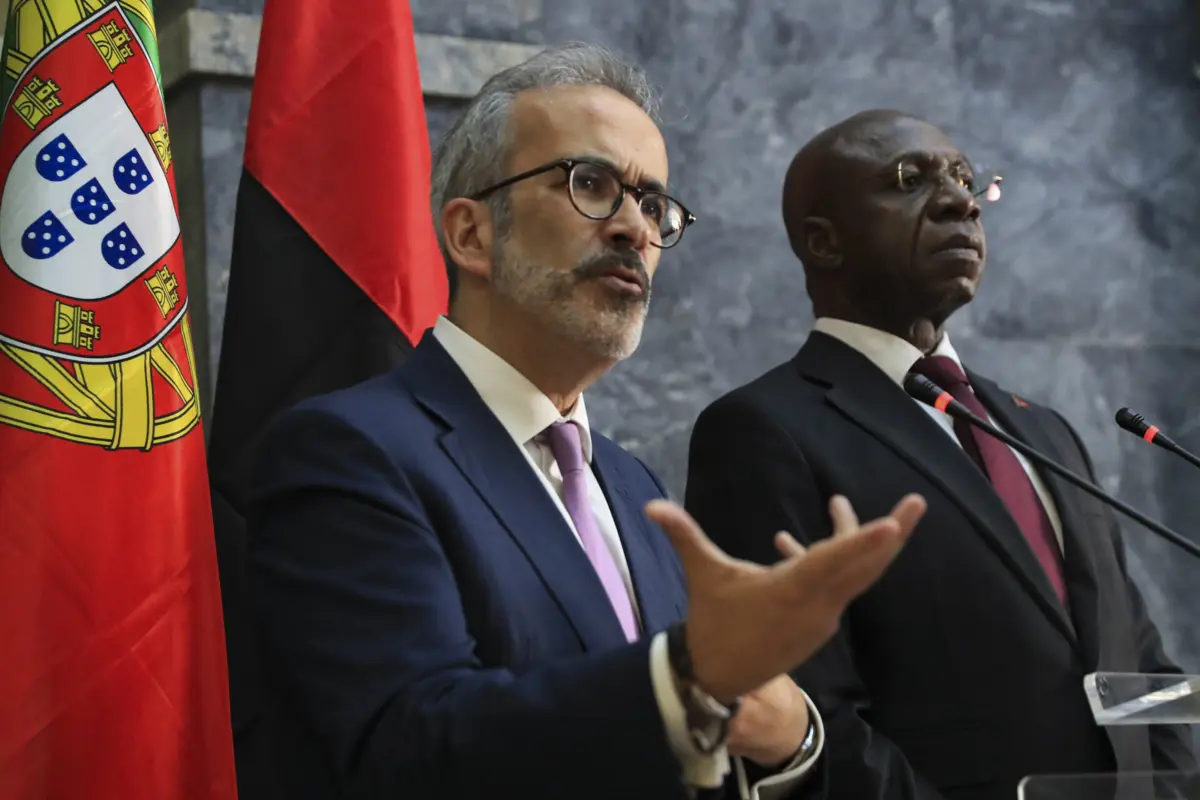 Ministro Paulo Rangel termina este sábado uma visita de dois dias a Angola