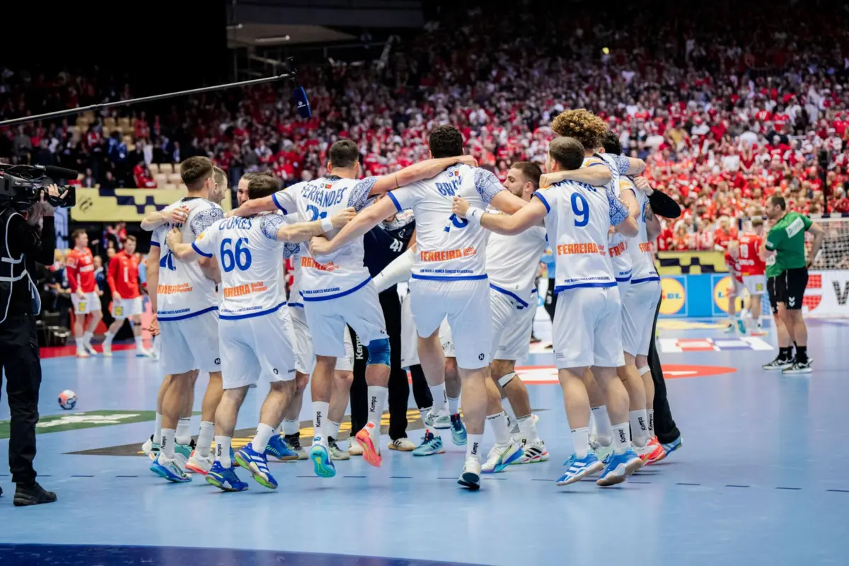 Heróis do Mar à procura de novo triunfo