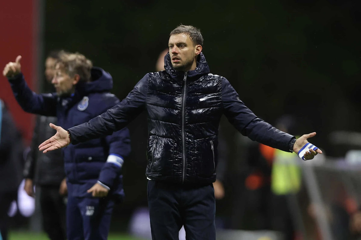 Martín Anselmi venceu apenas três dos nove jogos em que orientou o F. C. Porto