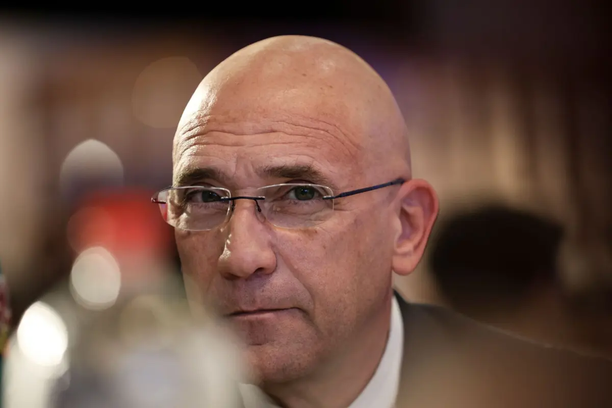 "As pessoas sentem-se inseguras, ameaçadas, de certa maneira desorientadas", afirmou