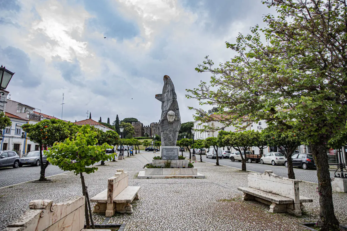 Autarquia diz que teve de chamar a GNR para retirar utilizadores do local