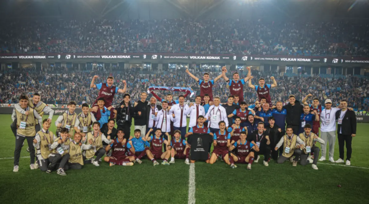 A equipa do Trabzonspor que fez história na Youth League