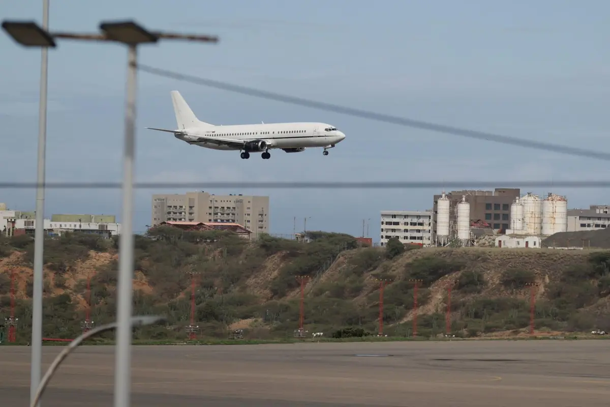Um avião da Eastern Airlines, proveniente do Arizona, aterrou no Aeroporto Internacional Simón Bolívar