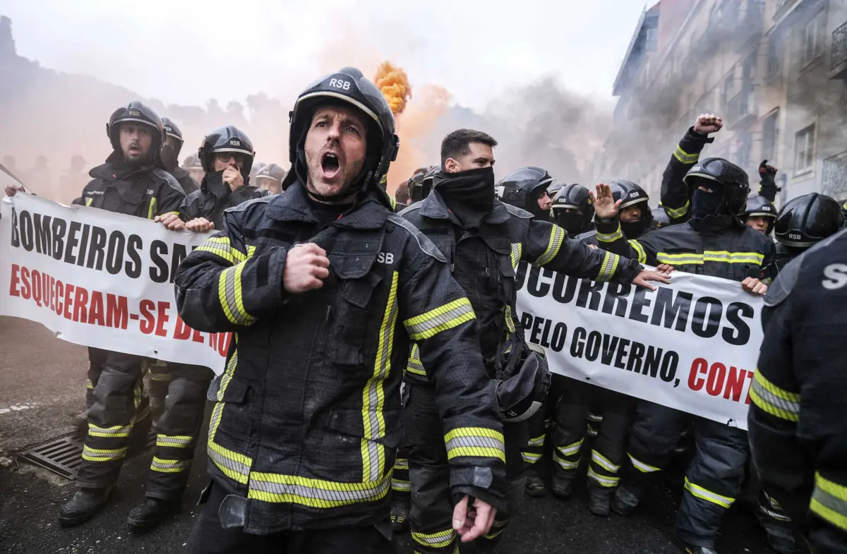 As negociações estão suspensas desde o protesto dos bombeiros sapadores