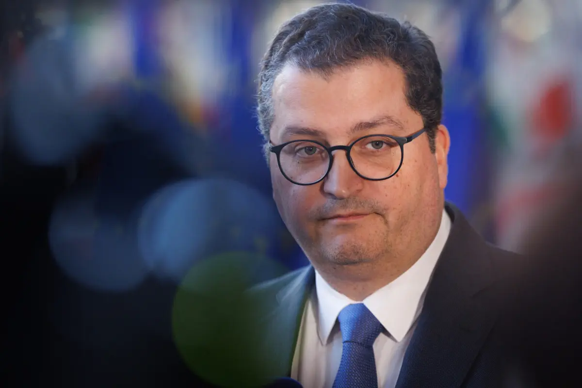 Ministro das Finanças entrega hoje a proposta do OE