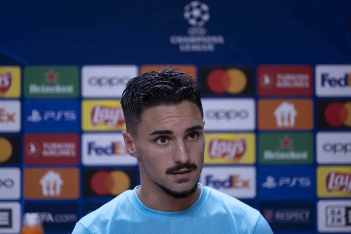 Stephen Eustaquio sente que o apuramento fica mais perto, se o F. C. Porto vencer, na quarta-feira, o Barcelona