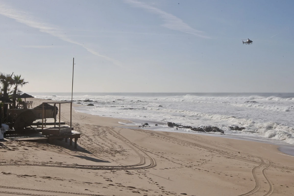 Imagem de contexto do artigo Mulher morreu depois de sair de bar e ir ao mar na Póvoa de Varzim
