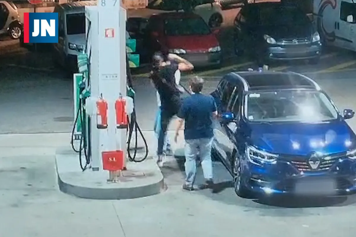 Um dos ataques aconteceu numas boimbas de gasolina