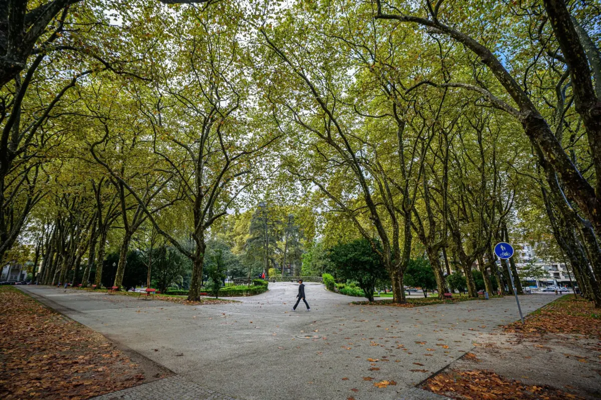 Moradores afetados pelos distúrbios vivem junto aos Jardins da Arca D'Água
