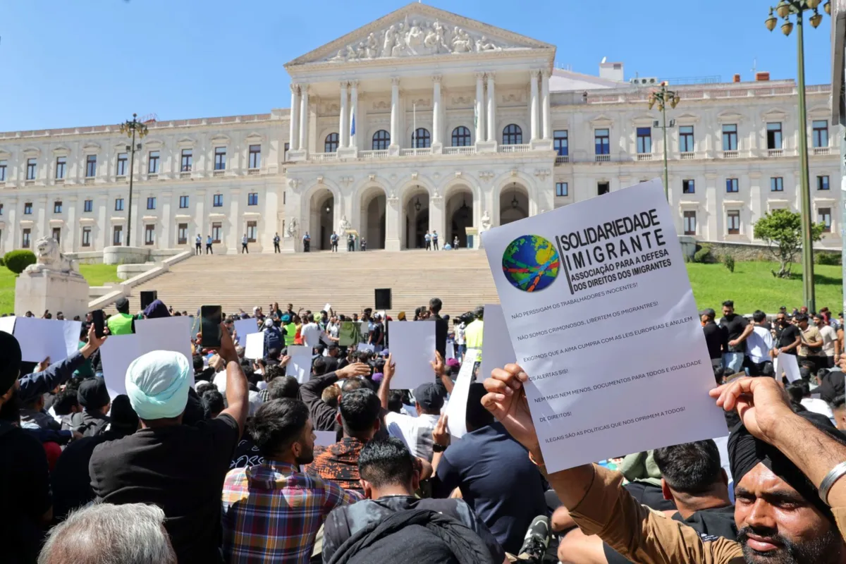 A concentração é promovida pela associação Solidariedade Imigrante