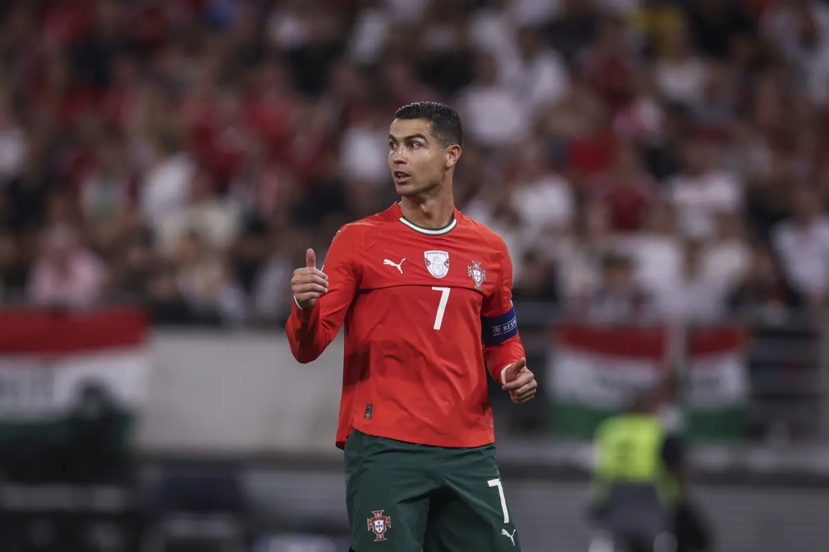 Cristiano Ronaldo também faz história fora dos relvados