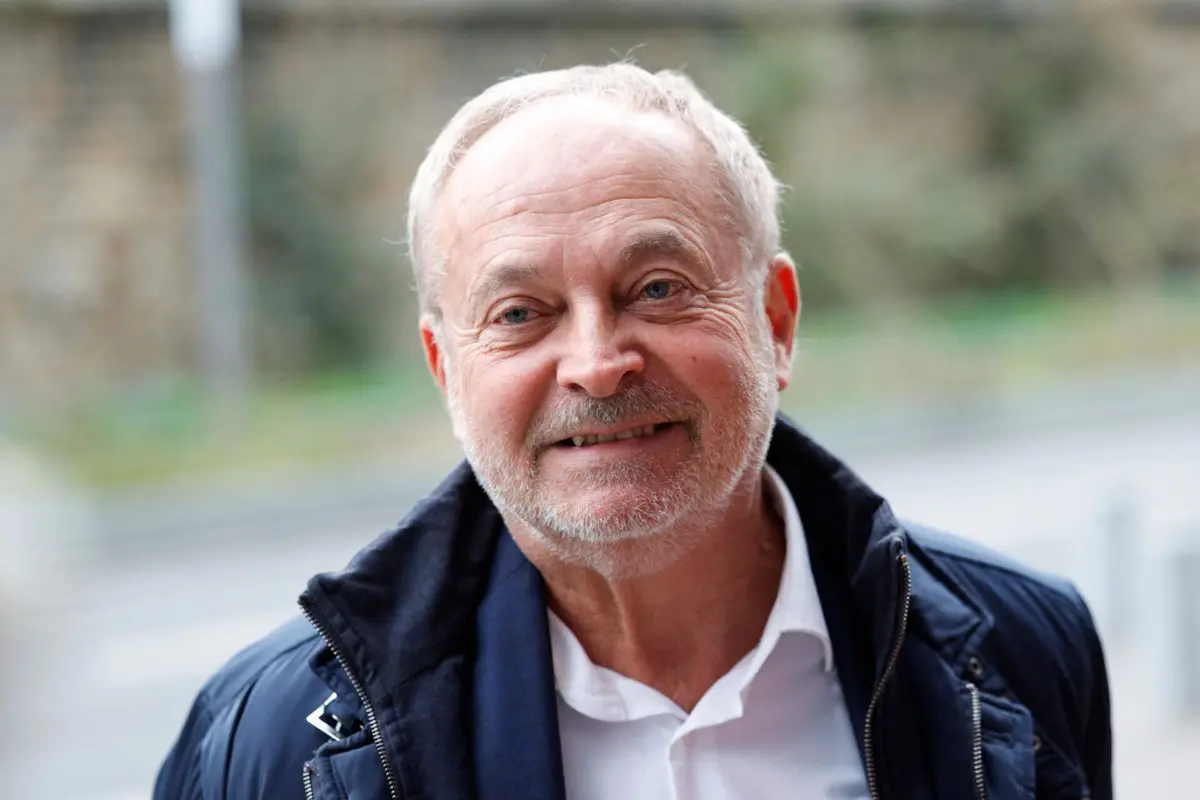 Imagem de contexto do artigo Senador francês acusado de drogar deputada para a violar renuncia ao cargo