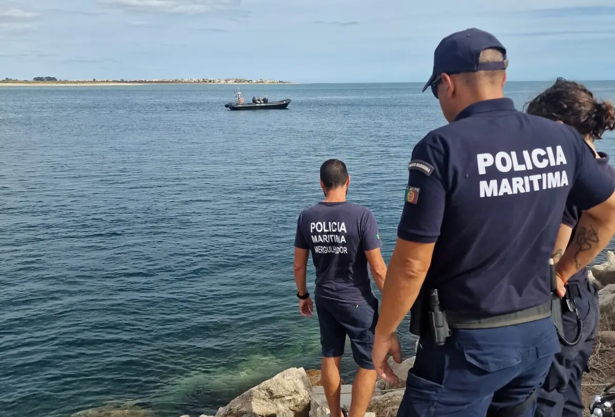 Buscas das autoridades junto ao rio Guadiana