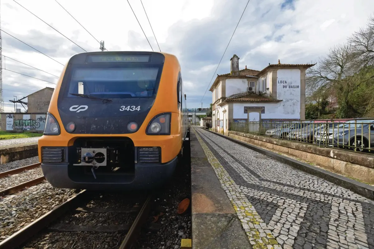 Serviço de passageiros, reativado há um ano, vai ter constrangimentos