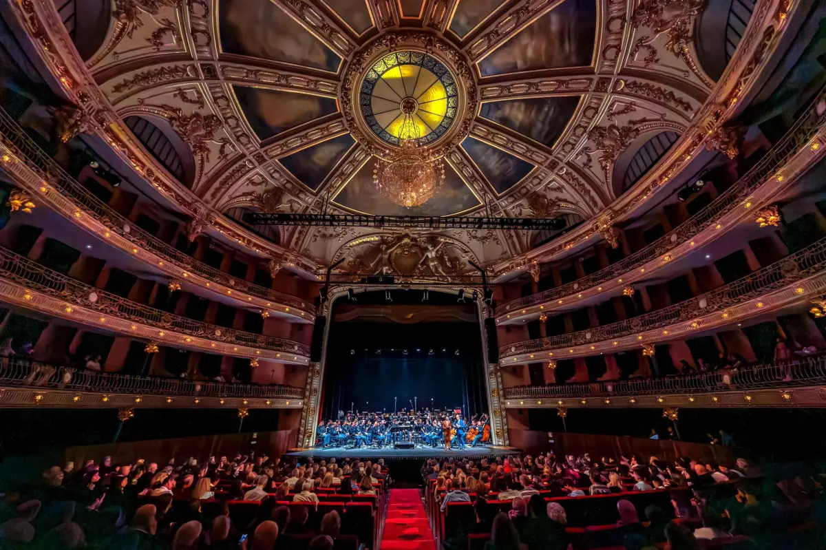 Os bilhetes para assistir à gala custam cinco euros e revertem para o Fundo Social Sanjoanino