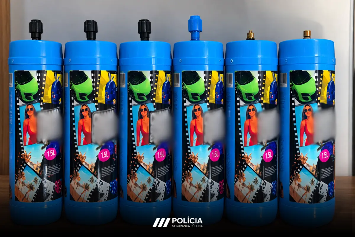 Polícia apreendeu botijas de óxido nitroso