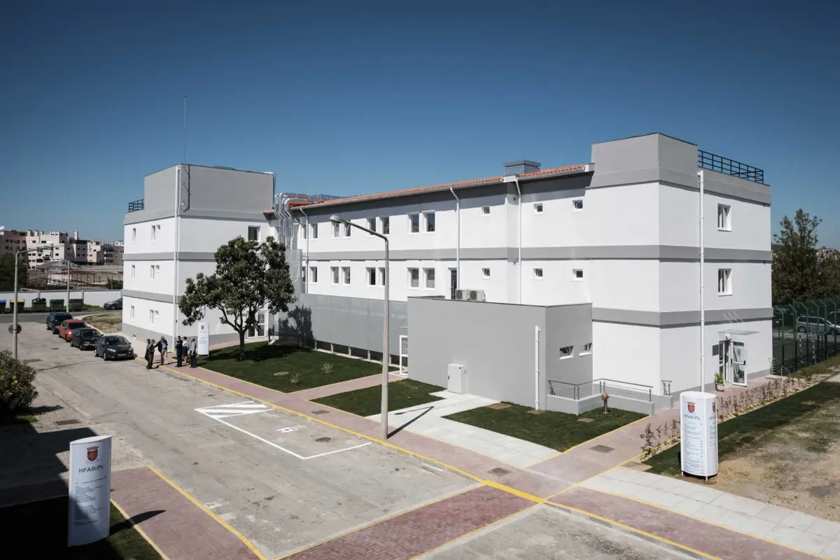 Hospital das Forças Armadas é um estabelecimento hospitalar militar do setor público