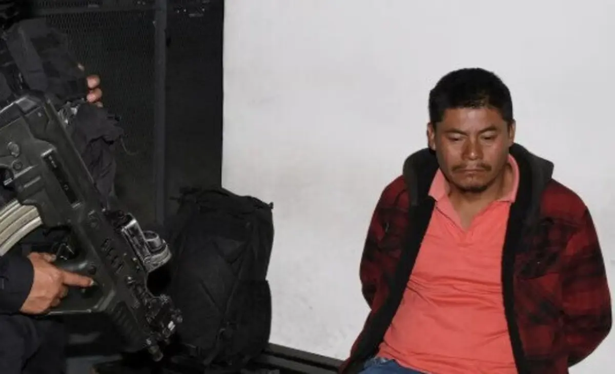 De acordo com a acusação, o grupo liderado por Miranda cobrou entre 12 mil e 15 mil dólares (entre 11 mil e 13,7 mil euros) por pessoa para trazer migrantes