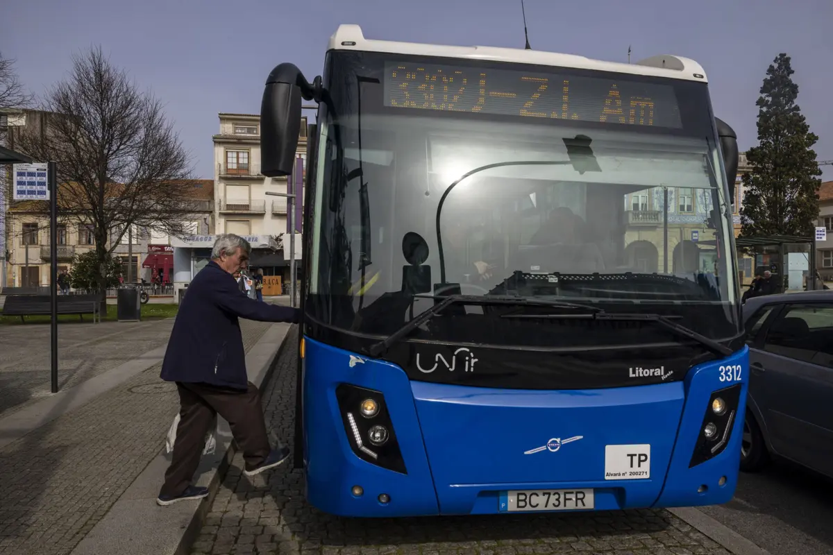 Os relatos são partilhados, como já é habitual, num grupo de Facebook criado para dar apoio aos passageiros