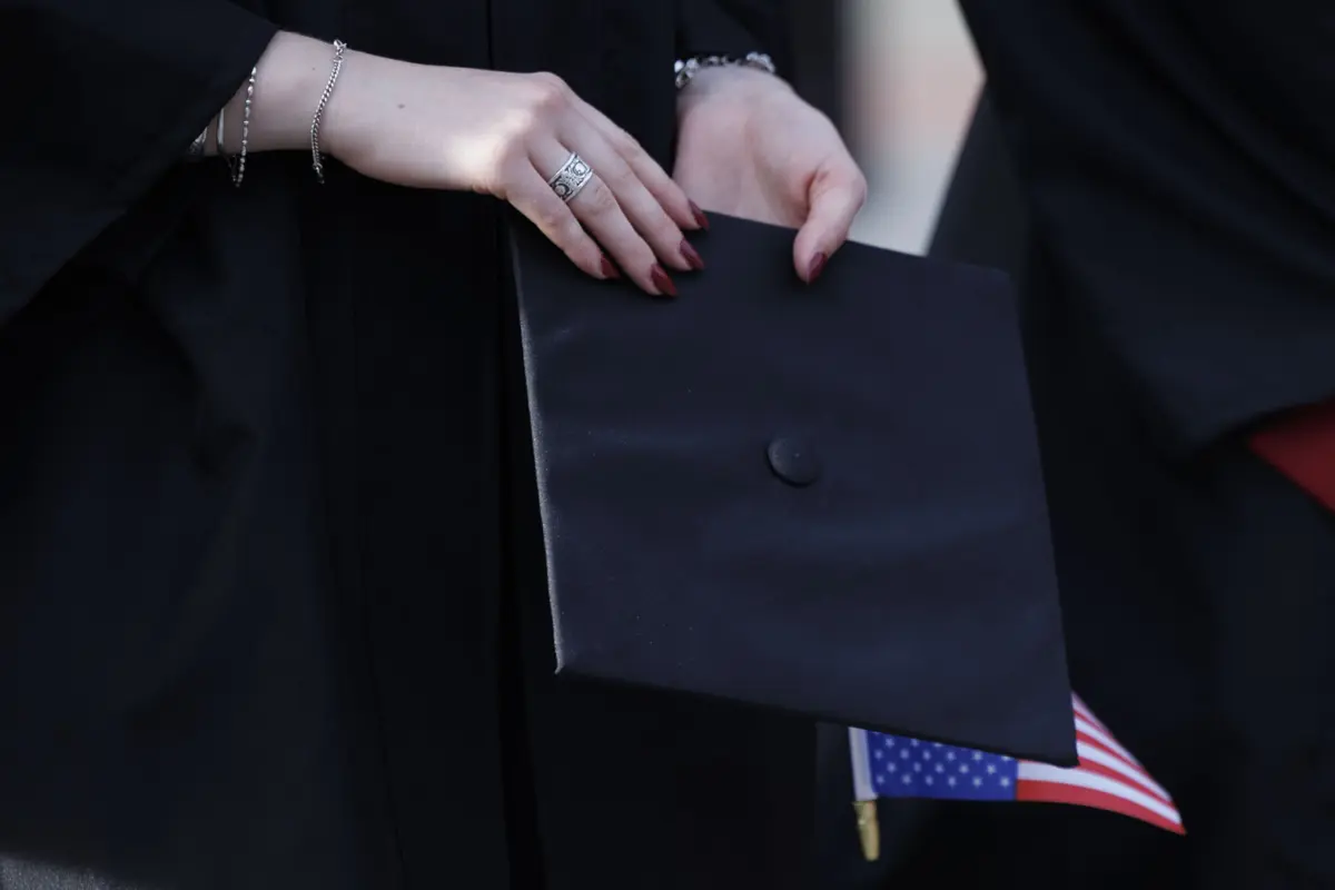 Harvard, uma das universidades mais prestigiadas do mundo, acolhe 10.158 estudantes internacionais de 150 países, incluindo 2126 da China