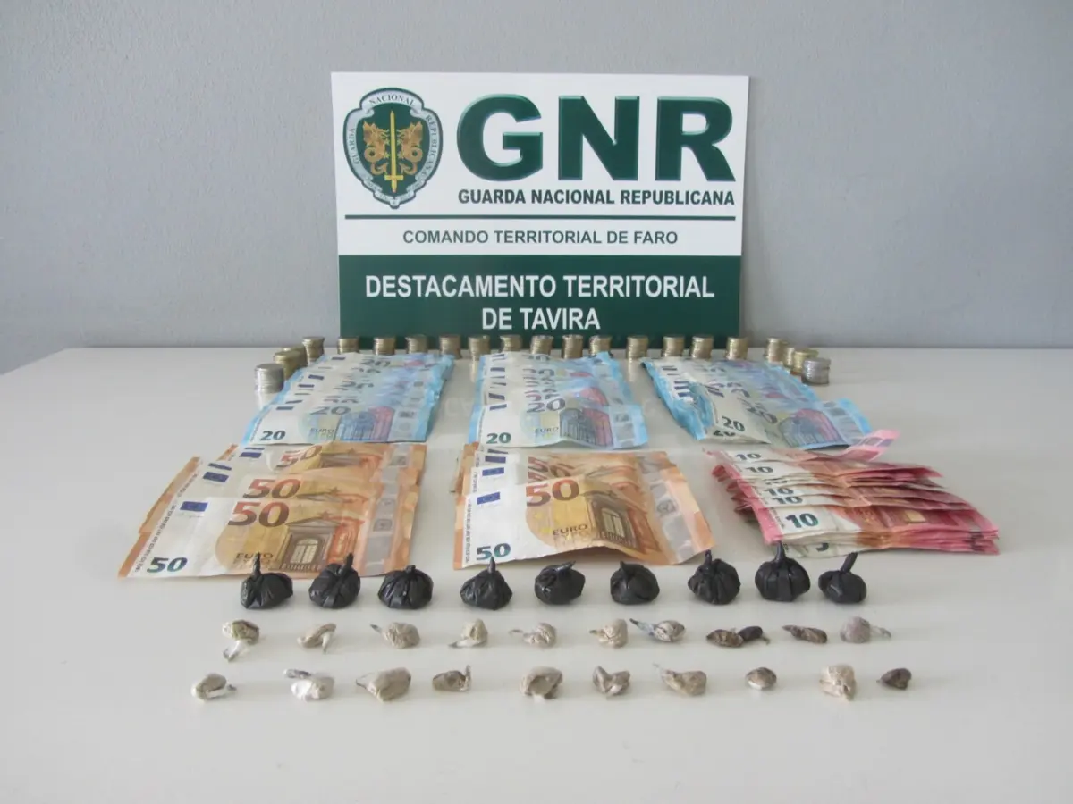 GNR apreendeu mais de 300 doses individuais de heroína