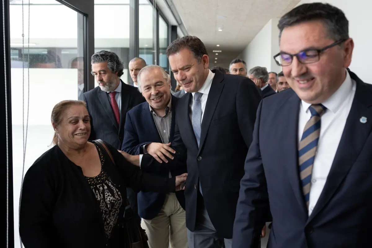 Autarca de Esposende, à direita na imagem