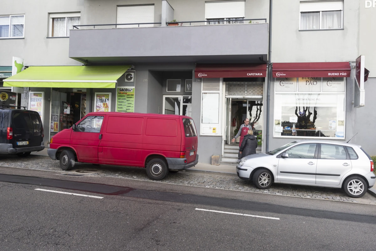 A vítima trabalhava num talho em Ermesinde e esteve no café ao lado, o Bueno Pão, antes do acidente