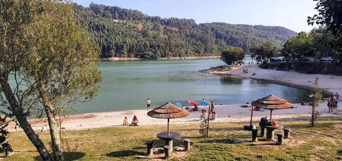 Praia fluvial de Boelhe