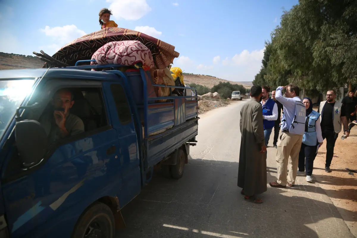 Mais de 276 mil libaneses e sírios fogem do Líbano para a Síria