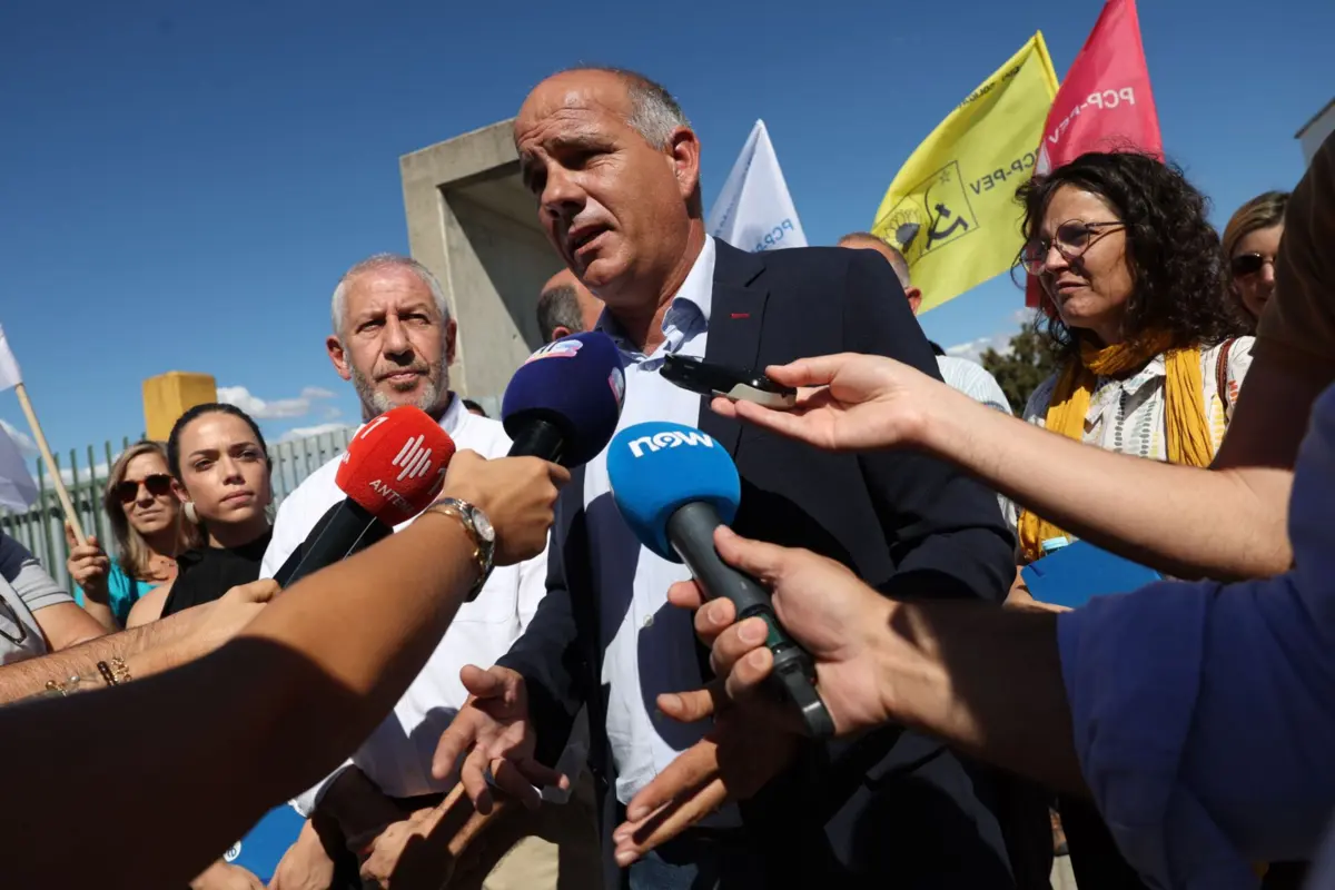 Paulo Raimundo defendeu que Portugal é "não é um apêndice dos Estados Unidos nem da NATO"