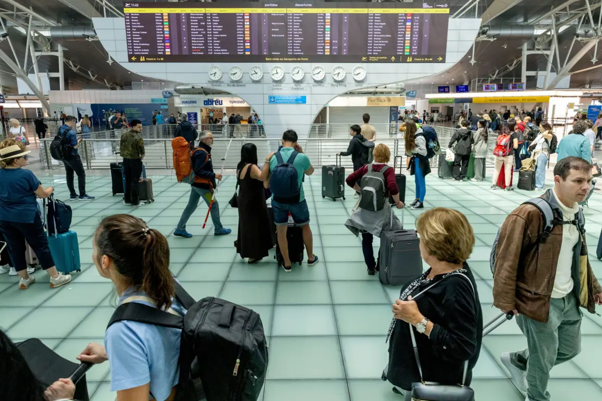 Imagem de contexto do artigo Operação no Aeroporto do Porto já decorre "sem restrições"