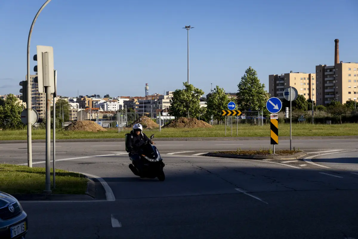 Trabalhos vão condicionar a zona de Coimbrões e o nó da Arrábida