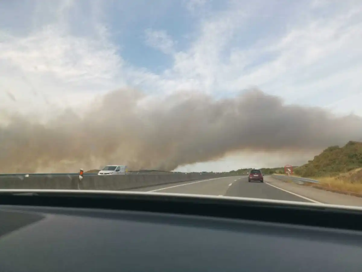 O incêndio que deflagrou na sexta-feira no concelho de Murça