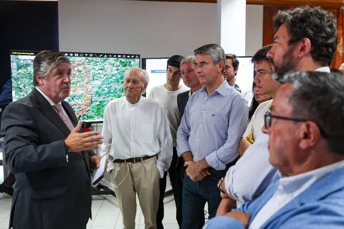 No percurso que tem feito pela rota da EN2, José Luís Carneiro contou que as populações sentem-se "desconsideradas pelo primeiro-ministro"