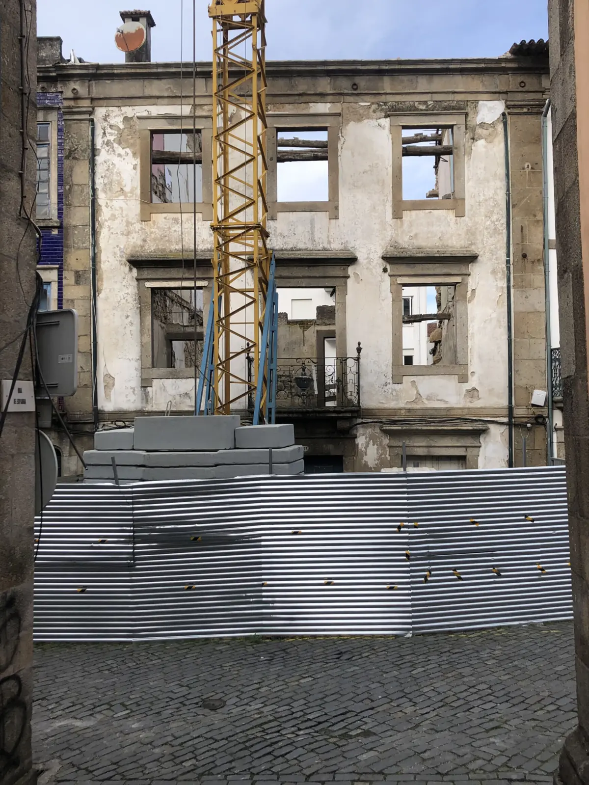 Edifício fica na Rua de S. Vicente, em Braga