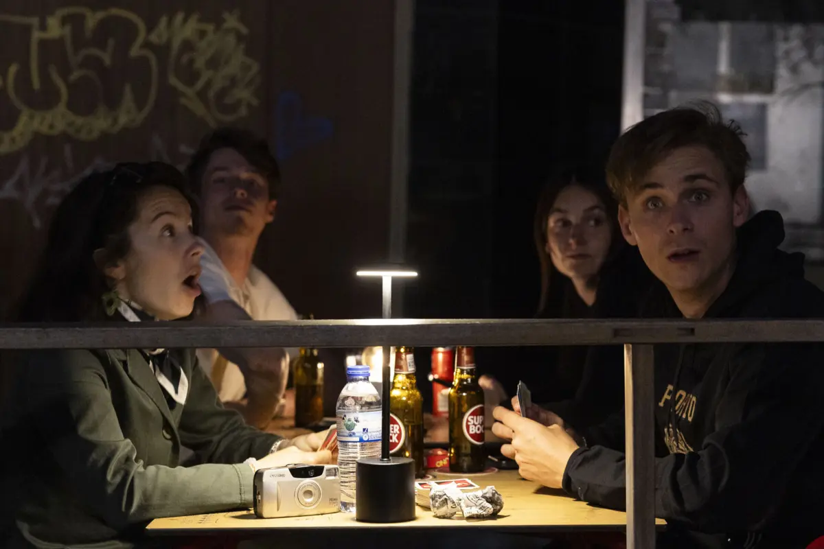 Imagem de contexto do artigo Luz traz de volta os sorrisos à noite da Invicta