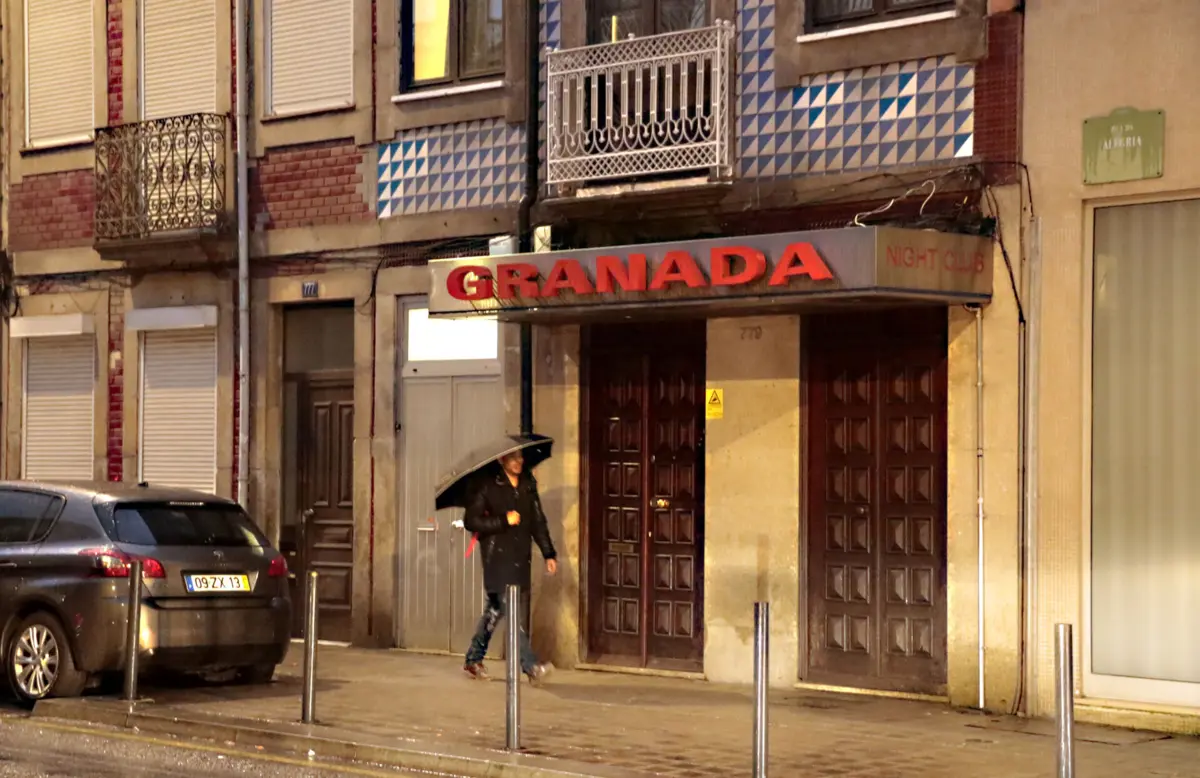 Estabelecimento da Rua da Alegria, no Porto, viveu madrugada agitada a 11 de março deste ano