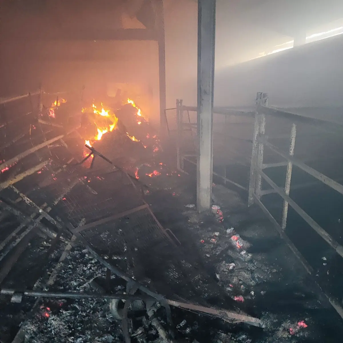 Incêndio destruiu o estábulo