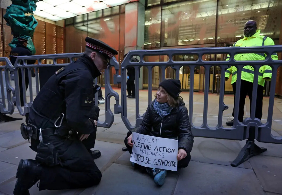 Imagem de contexto do artigo Greta Thunberg detida em Londres em protesto de apoio à Palestine Action