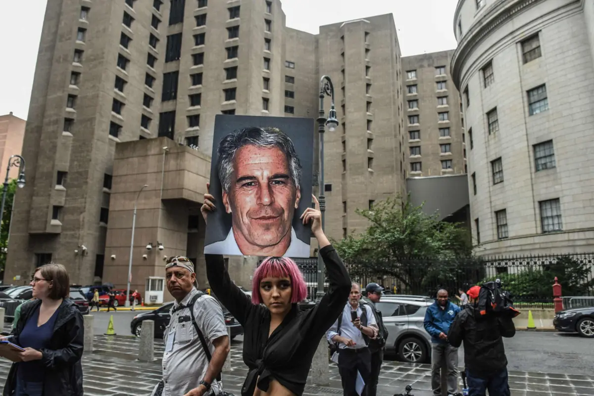 Jeffrey Epstein foi encontrado morto na sua cela em 2019