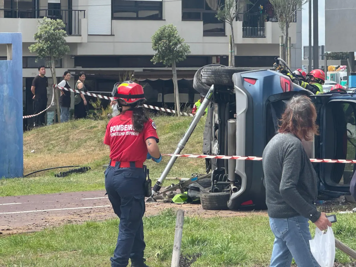 O acidente aconteceu pelas 16.30 horas