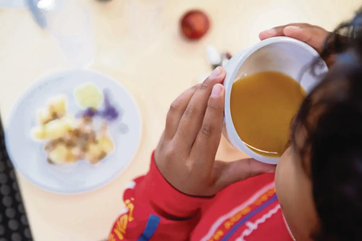 Uso de recipientes plásticos para armazenar alimentos deve ser reduzido