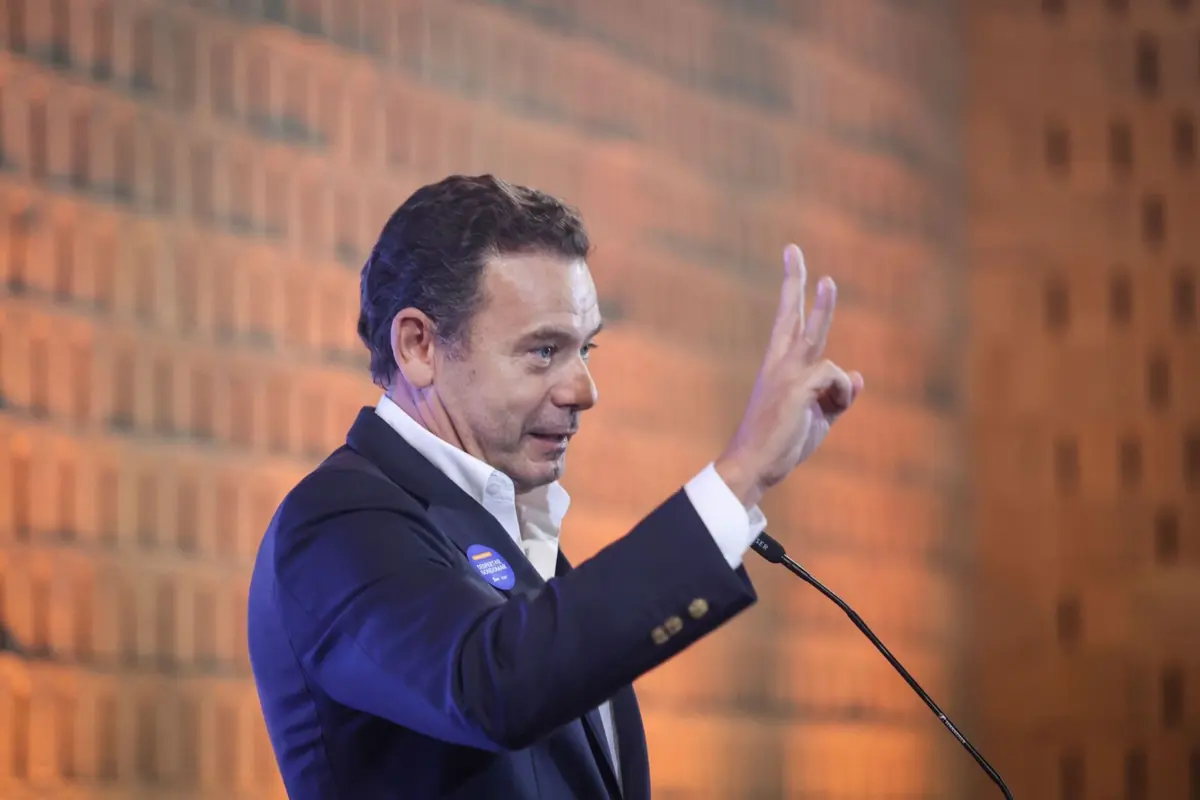 Luís Montenegro fez o anúncio durante uma ação de campanha do PSD em Évora