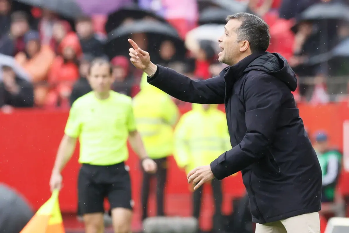 Luís Castro com sucesso na estreia