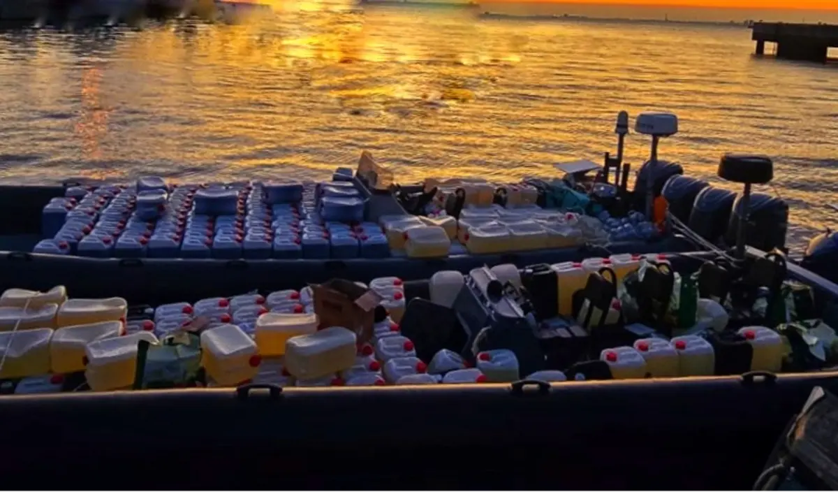 Policia Marítima apreendeu duas lanchas rápidas