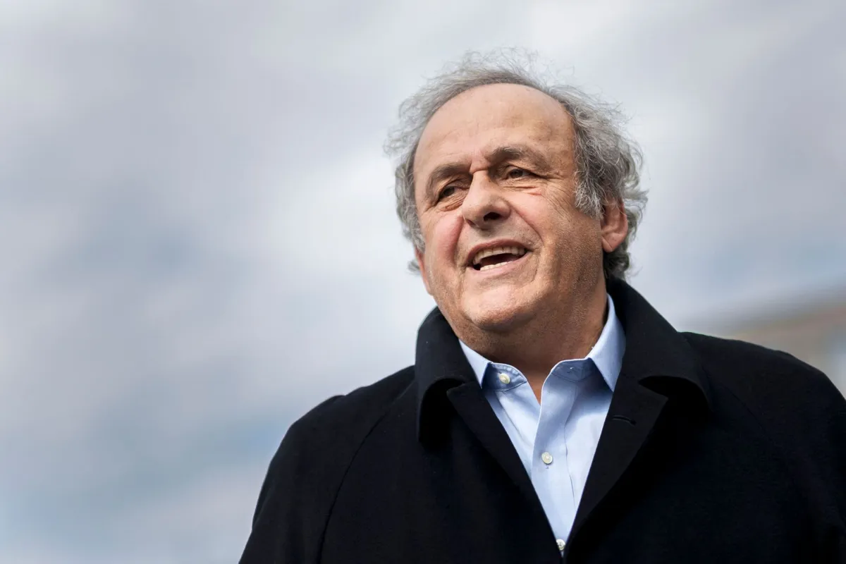 Platini depois de saber a decisão