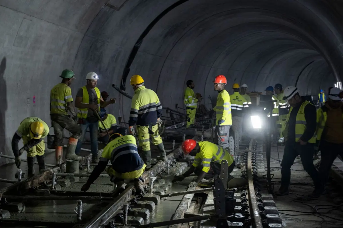 A transportadora diz que "é feita uma racionalização da circulação de veículos e de maquinaria, sobretudo em horário noturno"