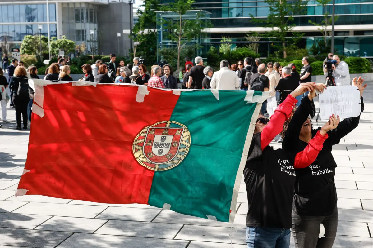 Funcionários judiciais protestam durante uma greve e concentração no Campus de Justiça, em Lisboa